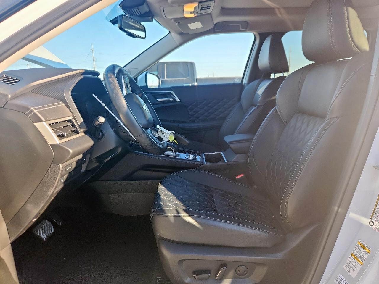 2024 Mitsubishi Outlander Sel VIN: JA4J3WA88RZ063899 Lot: 82400055