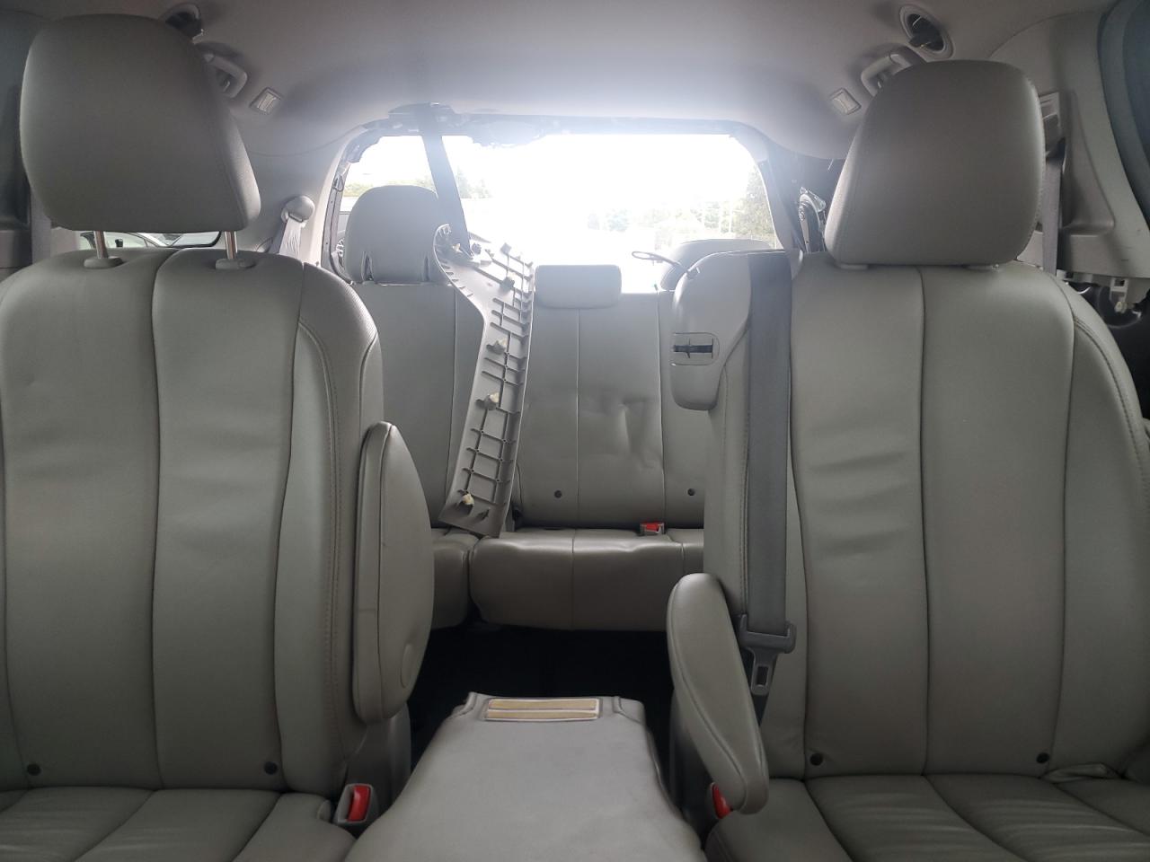 2013 Toyota Sienna Xle VIN: 5TDYK3DC3DS325294 Lot: 82195745