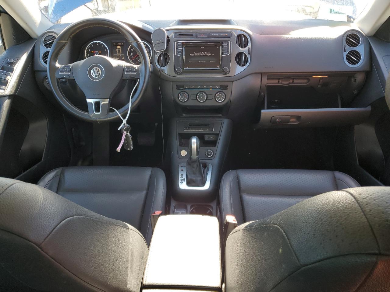 2017 Volkswagen Tiguan Wolfsburg VIN: WVGSV7AX3HK008099 Lot: 89432335