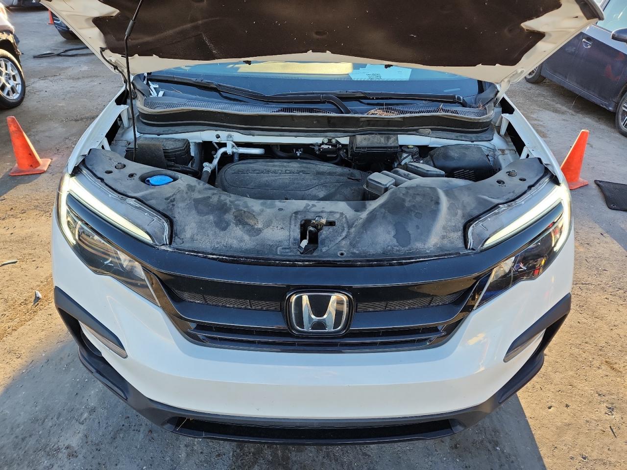 2021 Honda Pilot Se VIN: 5FNYF5H25MB011071 Lot: 82008255