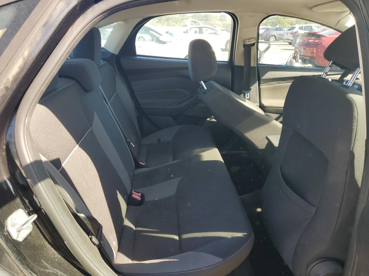 2014 Ford Focus Se VIN: 1FADP3F25EL252264 Lot: 86234415