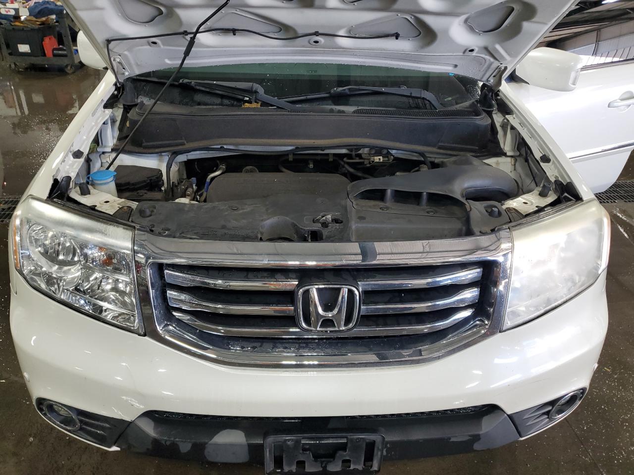 2015 Honda Pilot Touring VIN: 5FNYF3H94FB023863 Lot: 86240385