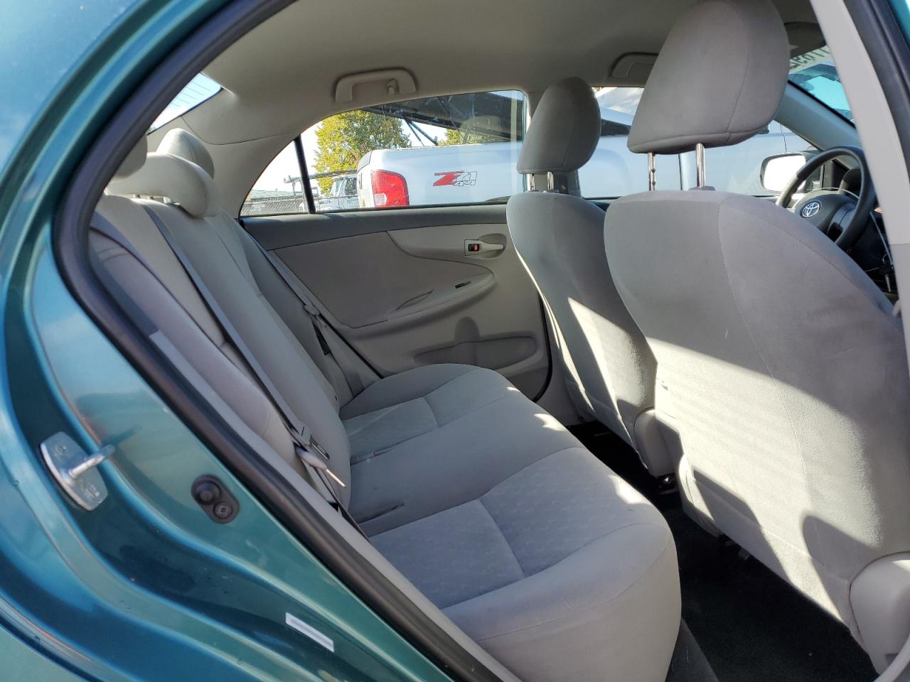 2009 Toyota Corolla Base VIN: 1NXBU40E39Z017246 Lot: 86178925