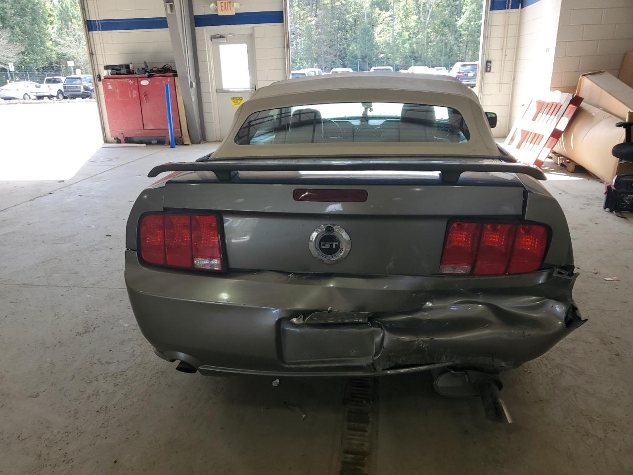 2005 Ford Mustang Gt VIN: 1ZVFT85H655257671 Lot: 82188385