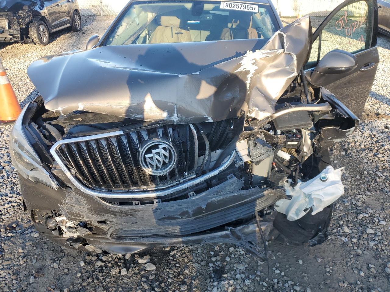 2018 Buick Envision Preferred VIN: LRBFXBSA8JD006998 Lot: 90257955