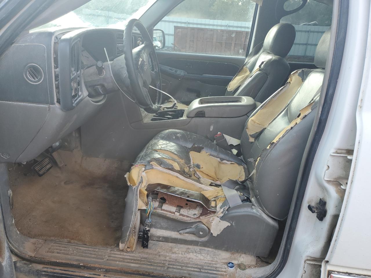 2003 GMC Yukon VIN: 1GKEC13Z03R143547 Lot: 85535295