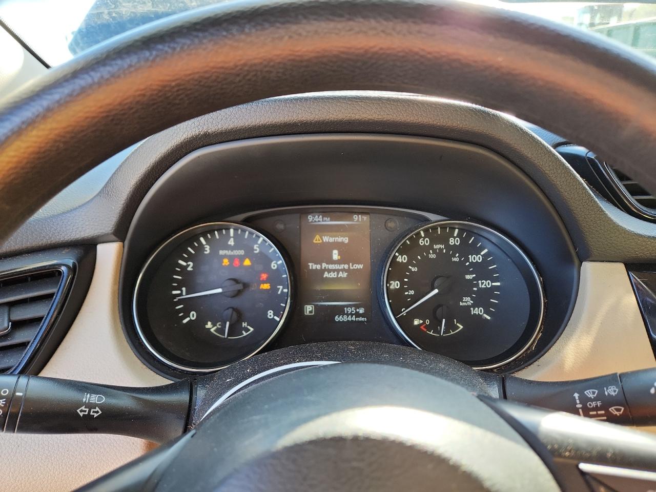 2017 Nissan Rogue S VIN: KNMAT2MT6HP500694 Lot: 84239605