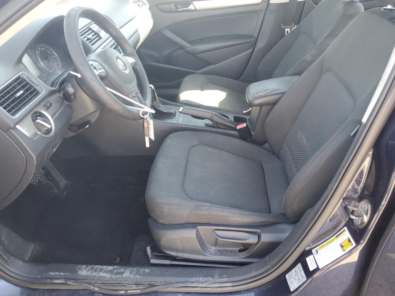 2013 Volkswagen Passat S VIN: 1VWAH7A35DC014637 Lot: 86987325