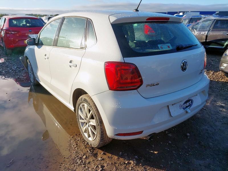 2015 VOLKSWAGEN POLO SE TSI 