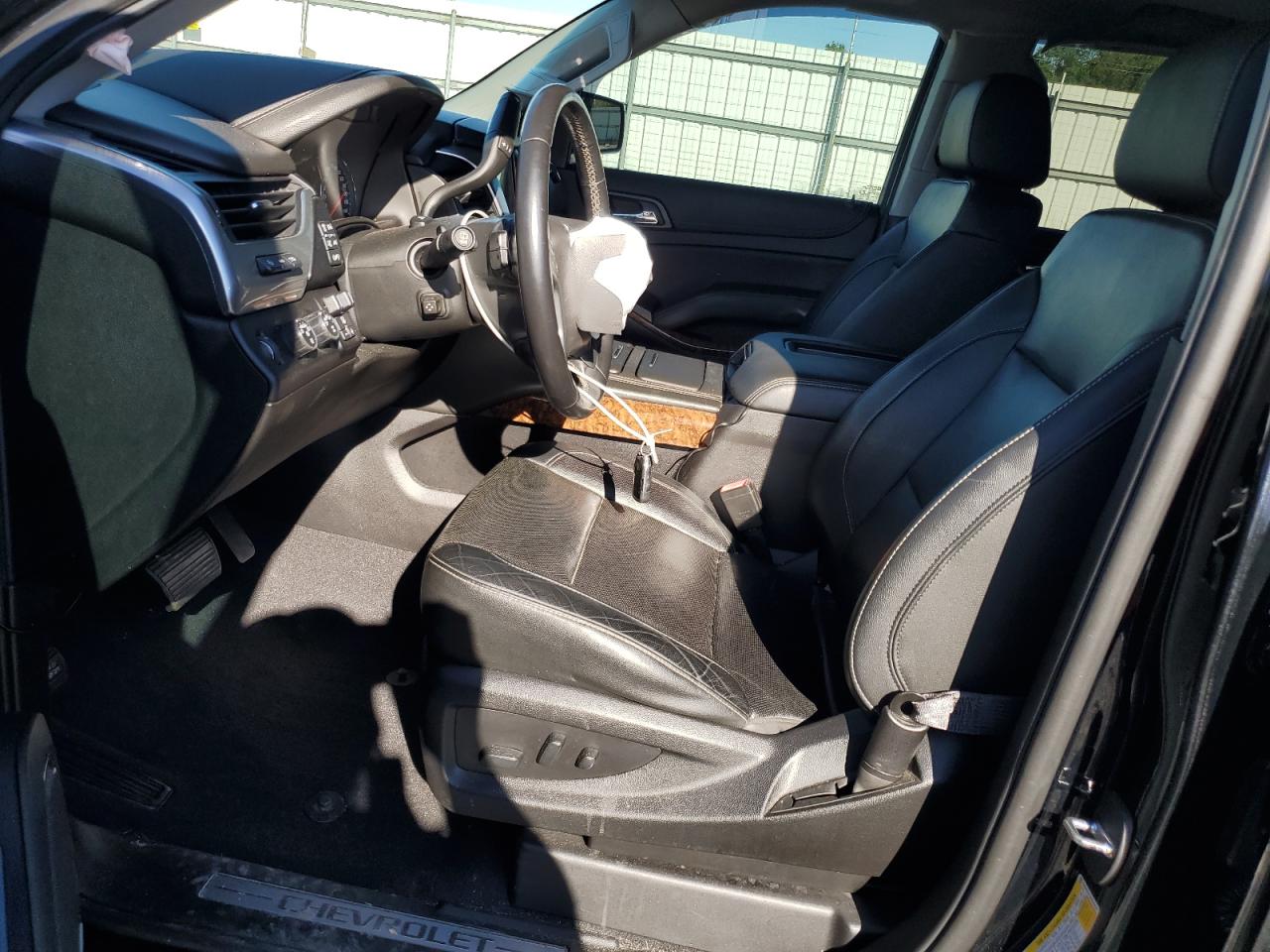 2019 Chevrolet Tahoe K1500 Premier VIN: 1GNSKCKC3KR283625 Lot: 84837865