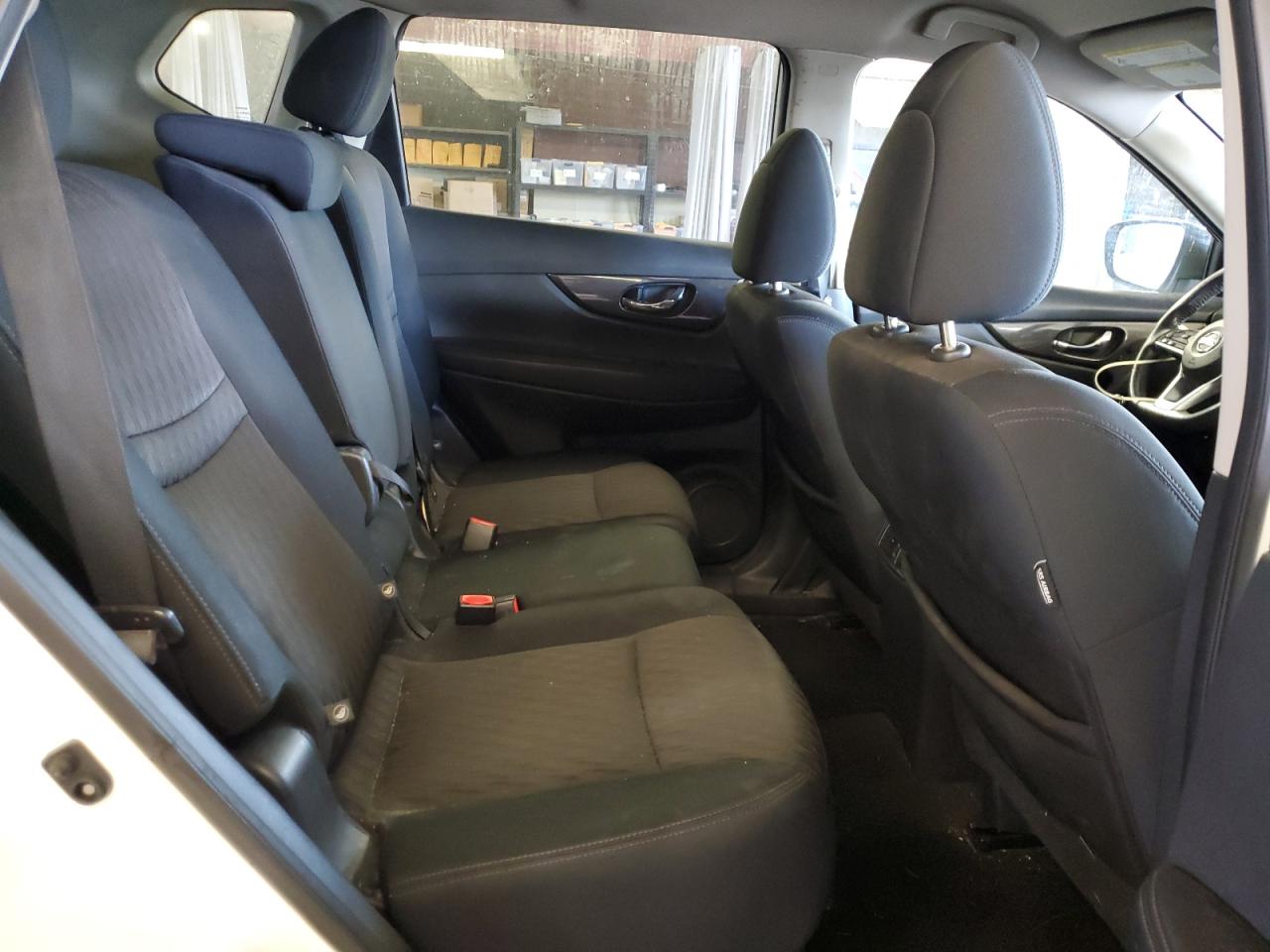 2017 Nissan Rogue S VIN: 5N1AT2MT4HC820034 Lot: 81945595