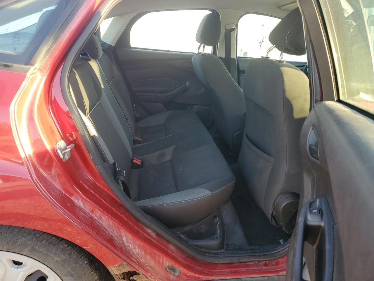 2012 Ford Focus Se VIN: 1FAHP3F25CL255812 Lot: 82206555