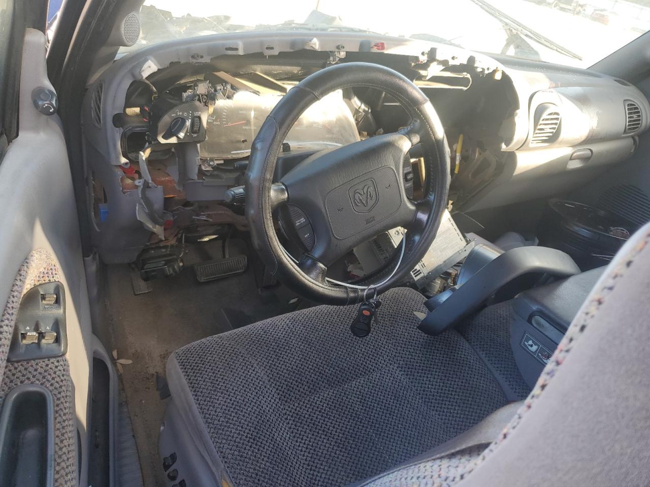 2001 Dodge Ram 2500 VIN: 3B7KC23641G227815 Lot: 87236115