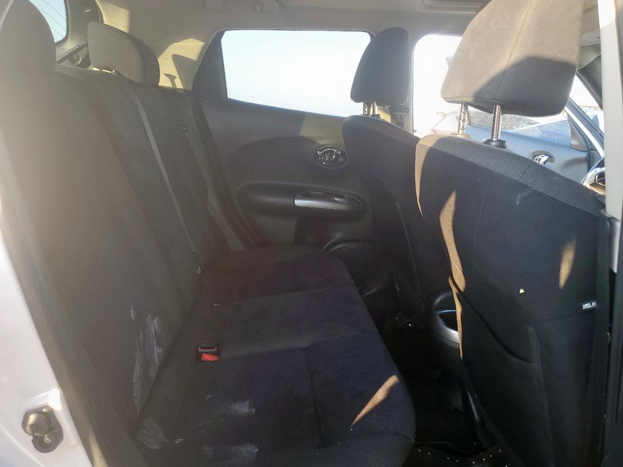 2014 Nissan Juke S VIN: JN8AF5MRXET360685 Lot: 85269815