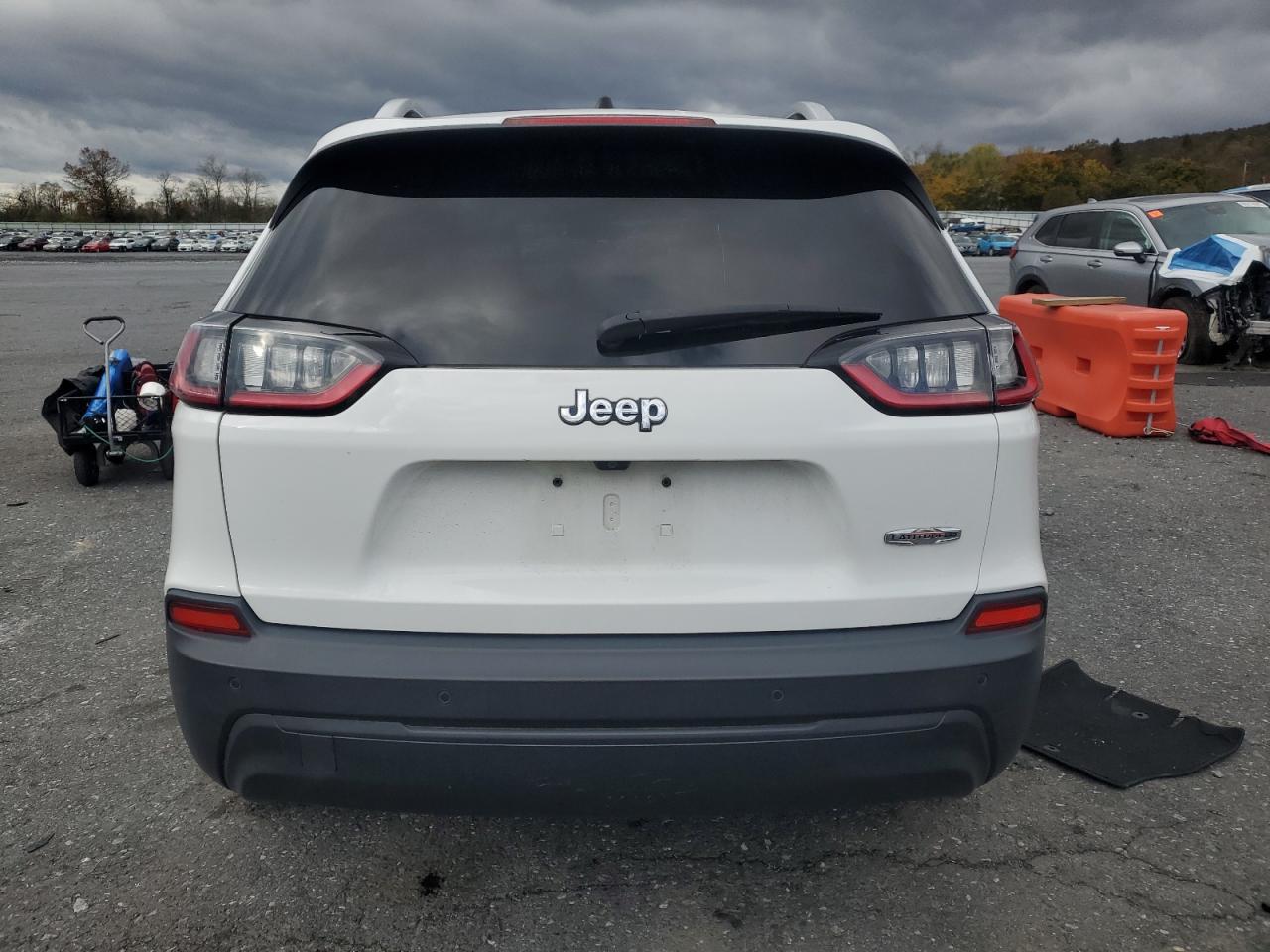 2020 Jeep Cherokee Latitude Plus VIN: 1C4PJLLB6LD614557 Lot: 90953975