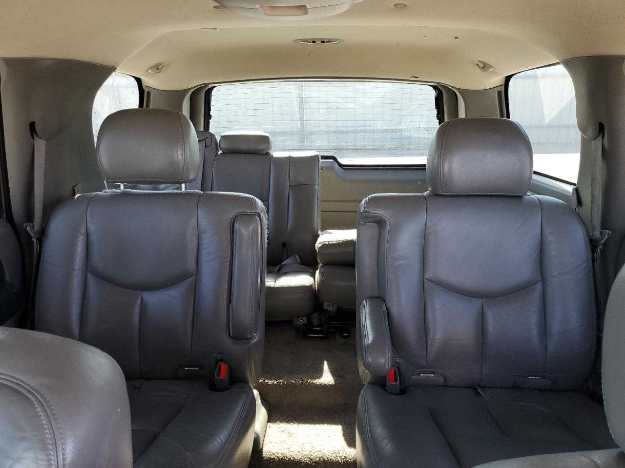 2003 Chevrolet Tahoe C1500 VIN: 1GNEC13Z63R105193 Lot: 87423365