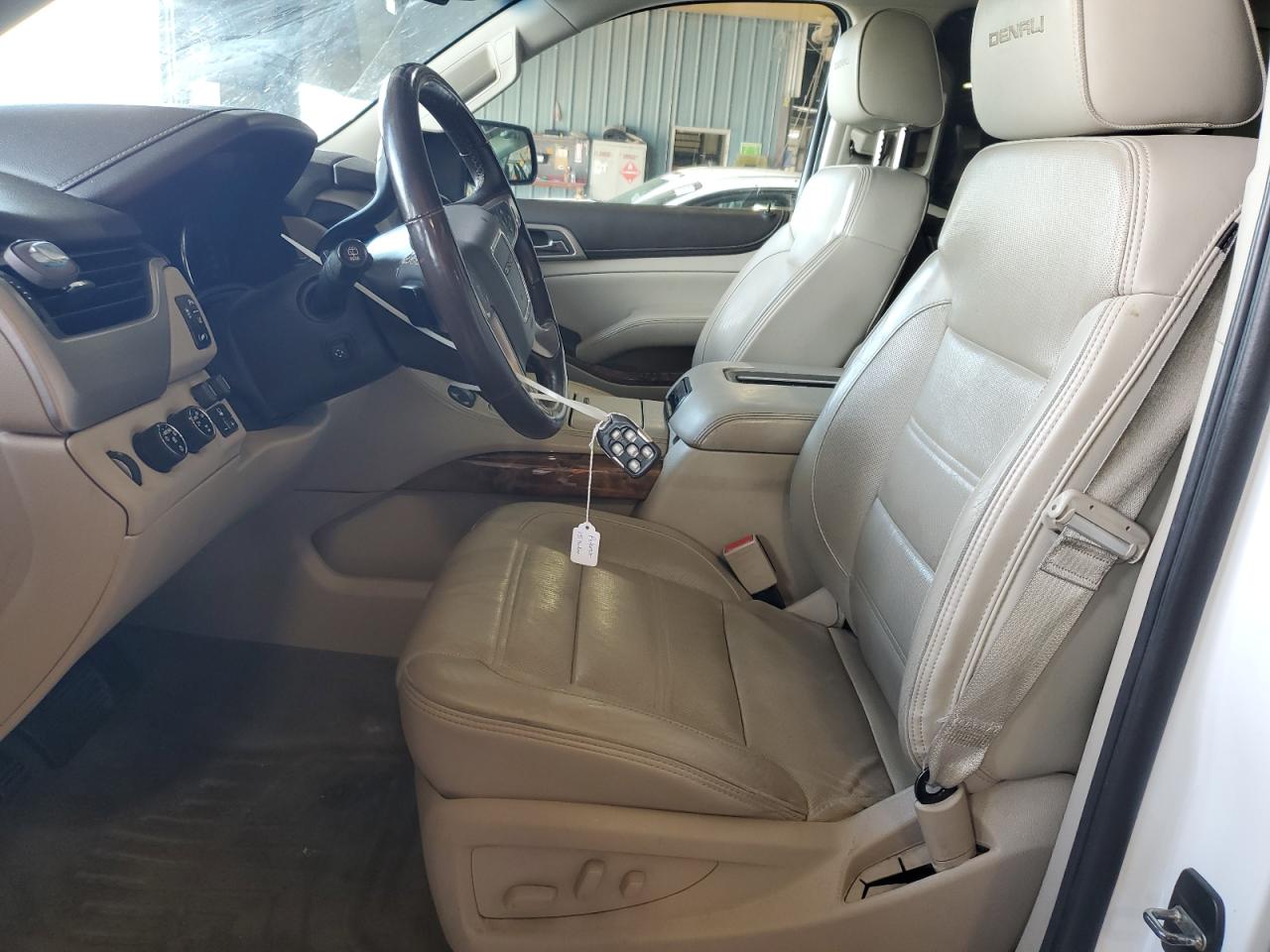 2015 GMC Yukon Xl Denali VIN: 1GKS2JKJ9FR521029 Lot: 82418545