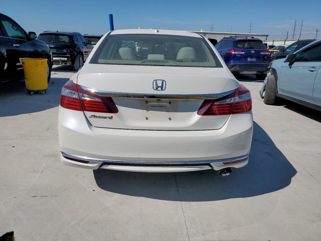 2017 Honda Accord Ex VIN: 1HGCR2F03HA214171 Lot: 86156645