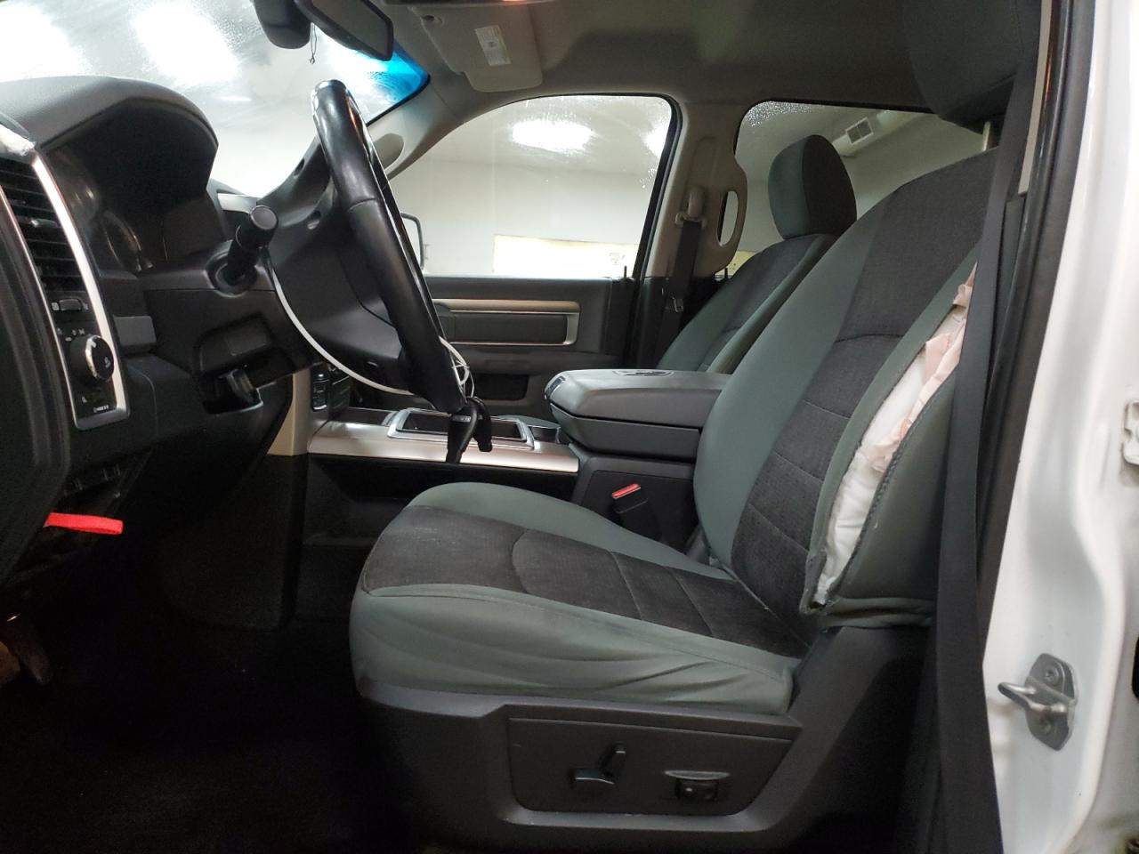 2015 Ram 1500 Slt VIN: 1C6RR7LGXFS682551 Lot: 90572955