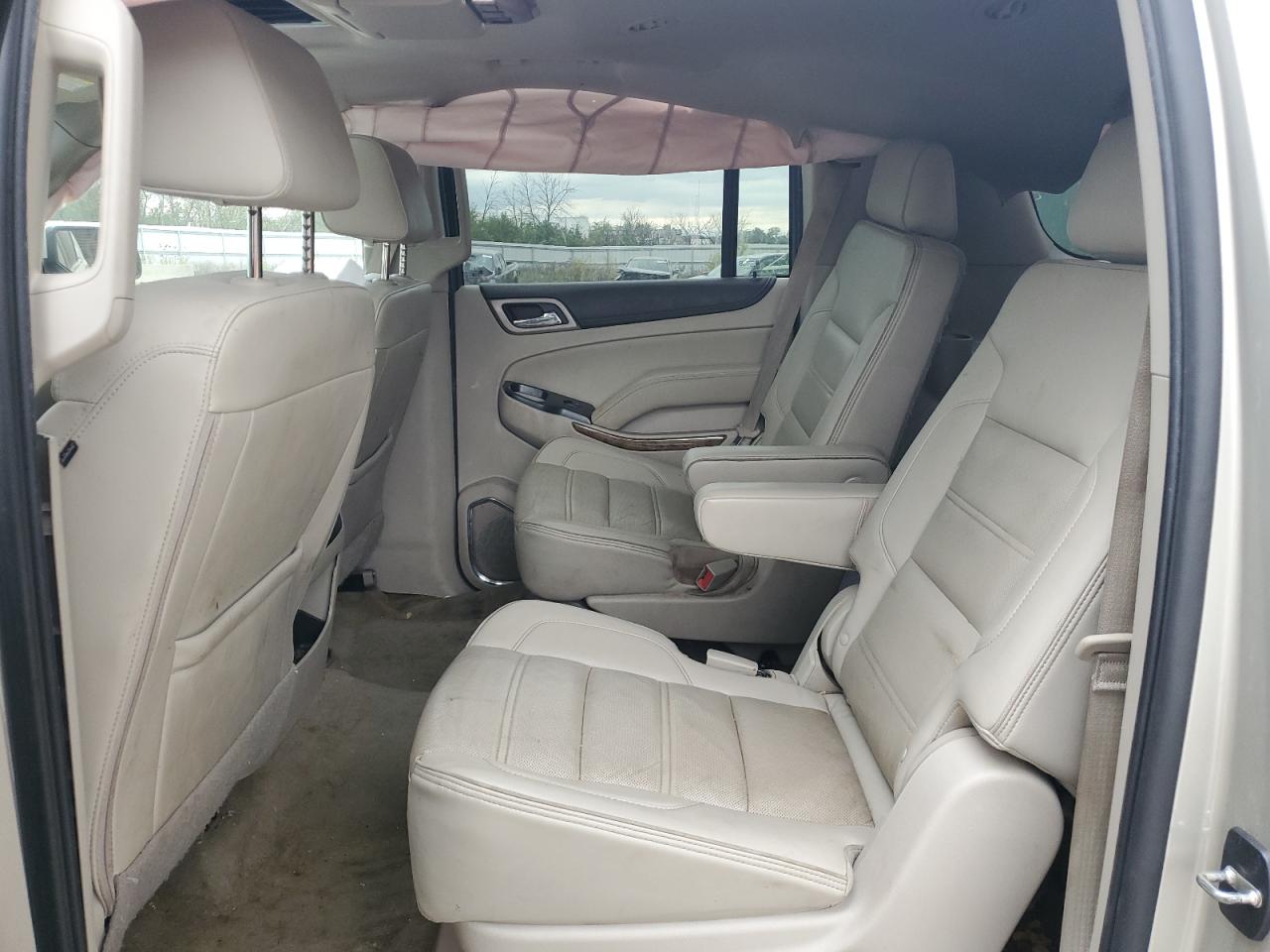 2017 GMC Yukon Xl Denali VIN: 1GKS2HKJ7HR164784 Lot: 84255585