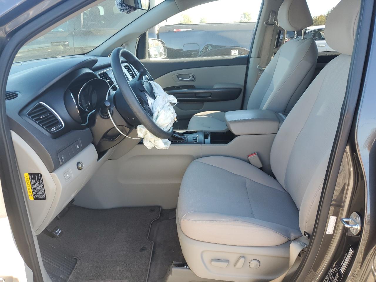 2018 Kia Sedona Lx VIN: KNDMB5C18J6397811 Lot: 87269095