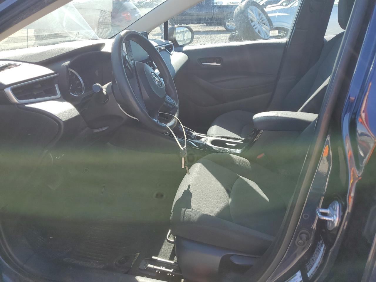 2020 Toyota Corolla Le VIN: 5YFEPRAE3LP039076 Lot: 82484585