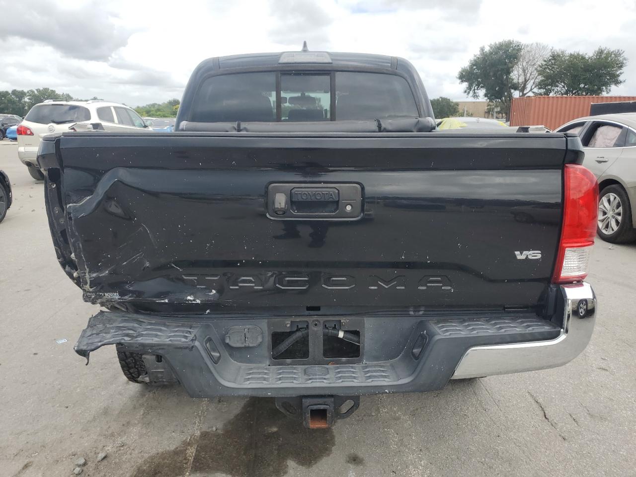 2017 Toyota Tacoma Double Cab VIN: 5TFAZ5CN1HX027340 Lot: 82281075