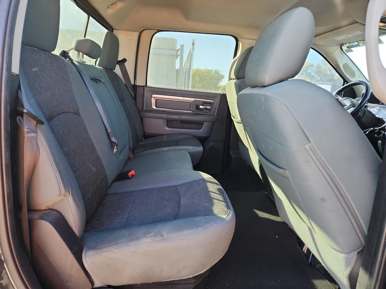 2015 Ram 1500 Slt VIN: 3C6RR7LT4FG596396 Lot: 85904185