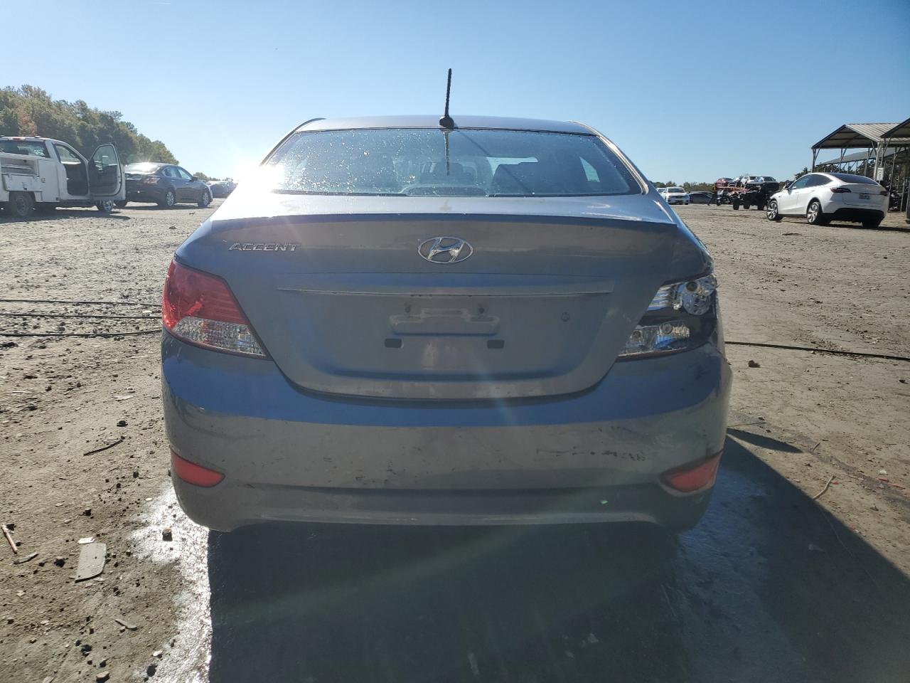 2014 Hyundai Accent Gls VIN: KMHCU4AE9EU622563 Lot: 86664575