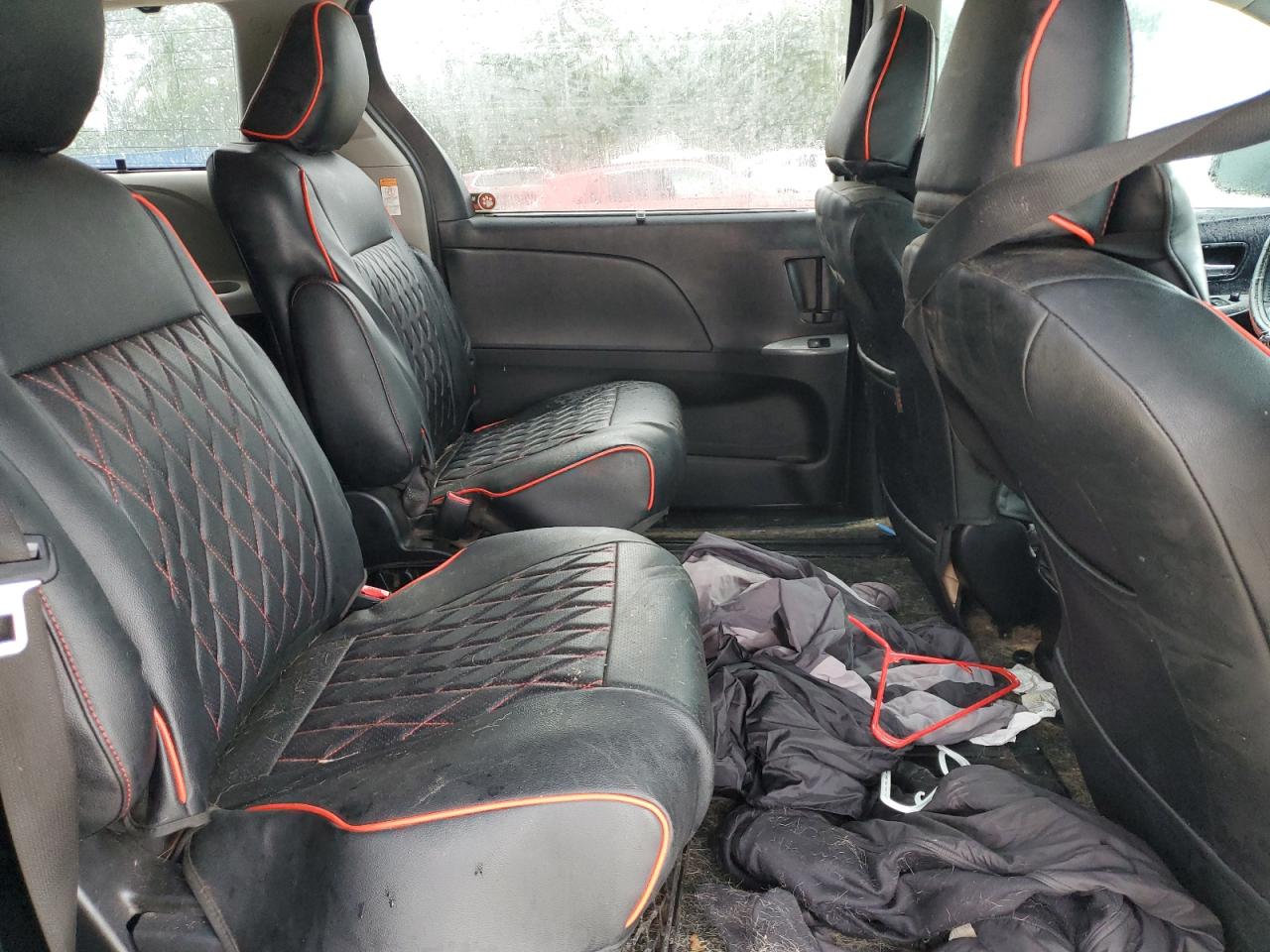 2017 Toyota Sienna Se VIN: 5TDXZ3DC1HS795353 Lot: 81831525