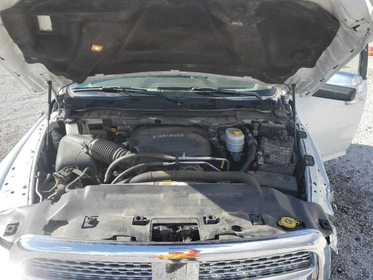 2015 Ram 2500 Laramie VIN: 3C6UR5FJ8FG693254 Lot: 82234855
