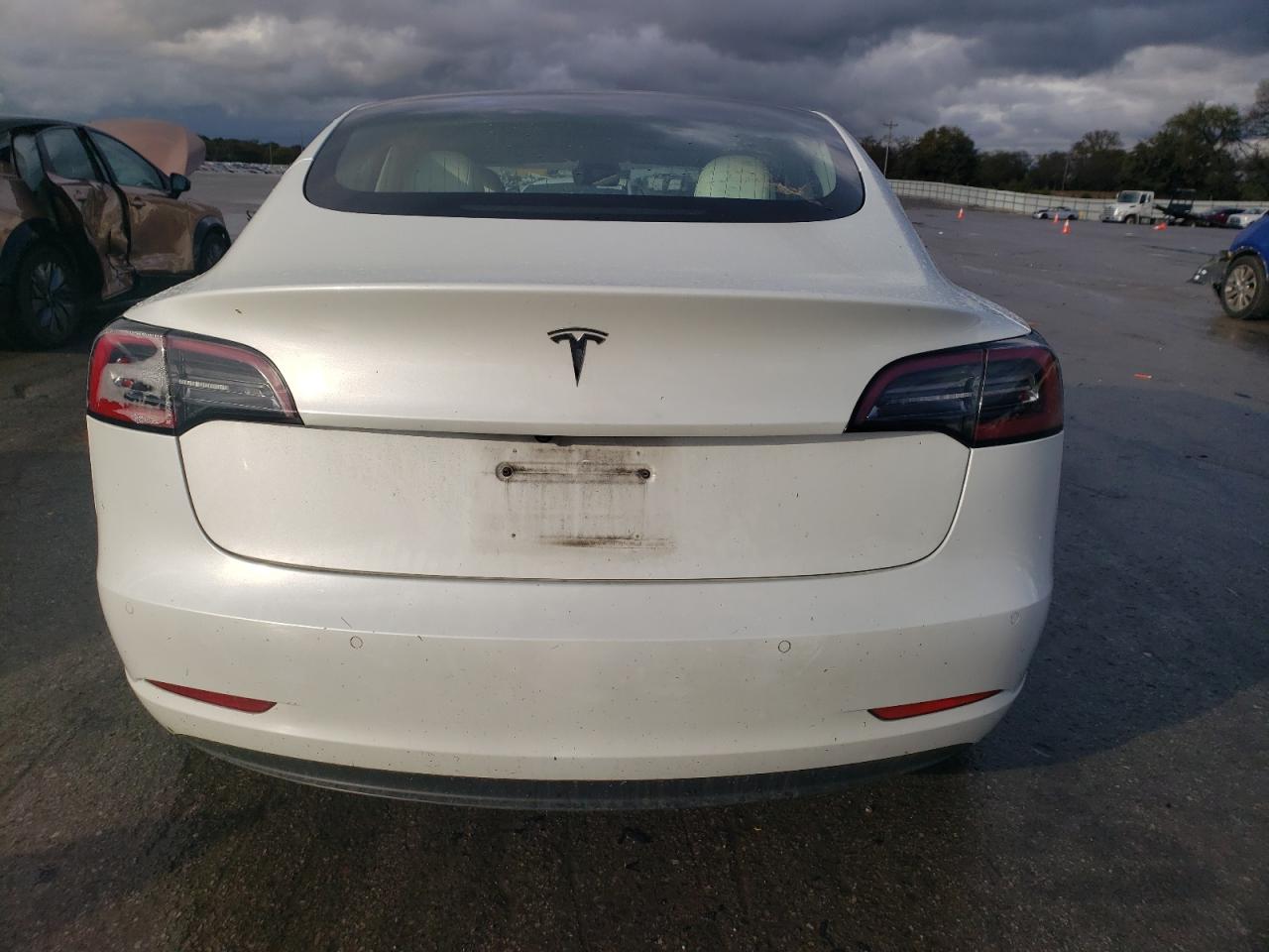 2018 Tesla Model 3 VIN: 5YJ3E1EB6JF134741 Lot: 89676745
