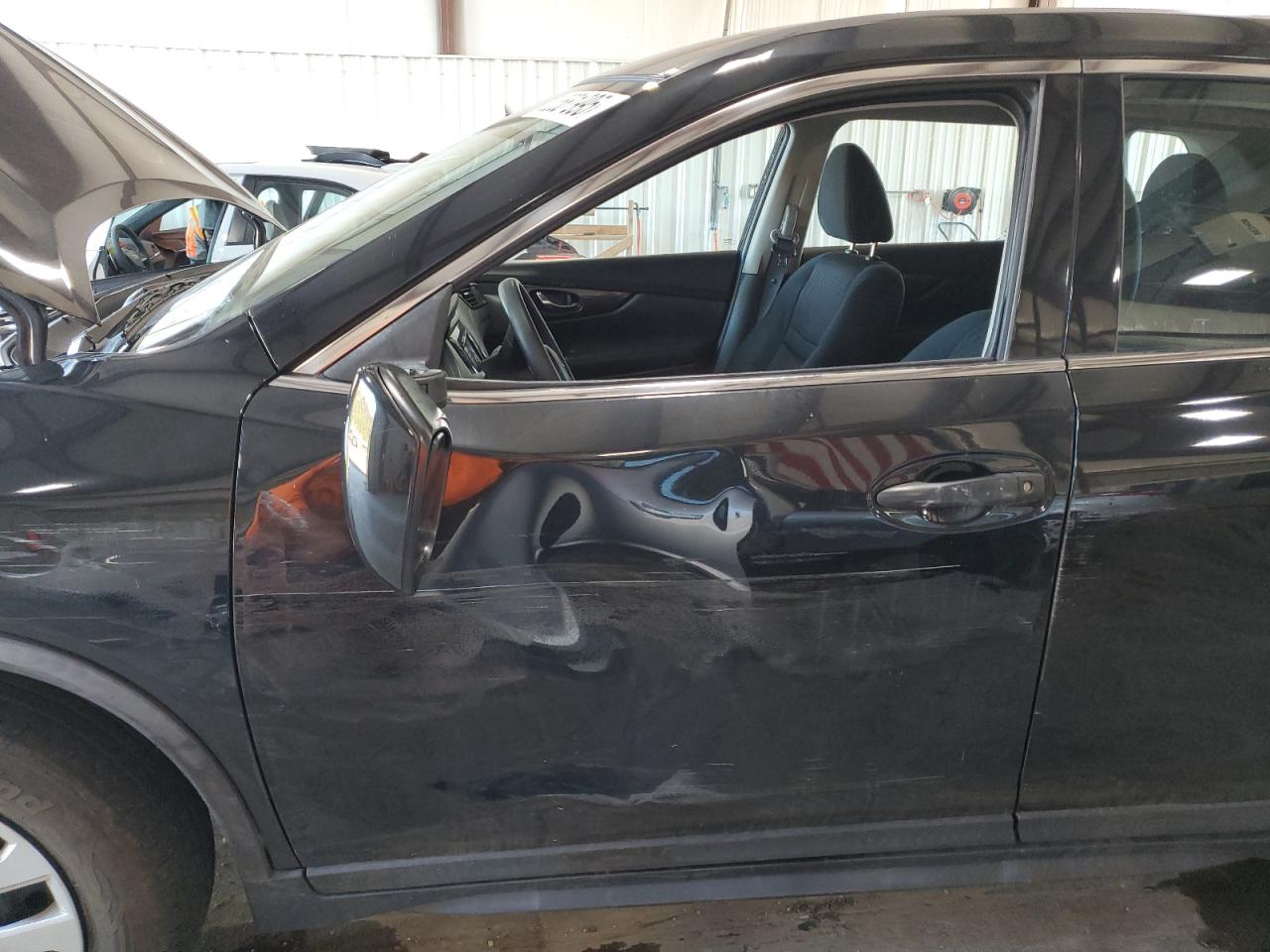 2018 Nissan Rogue S VIN: KNMAT2MVXJP520602 Lot: 85681995