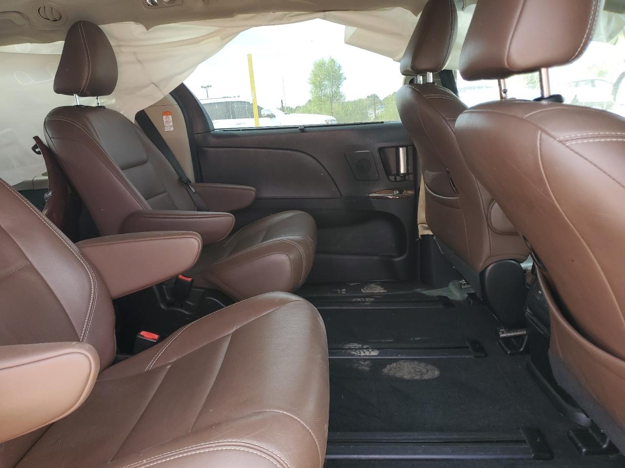 2015 Toyota Sienna Xle VIN: 5TDDK3DC3FS114114 Lot: 81884635