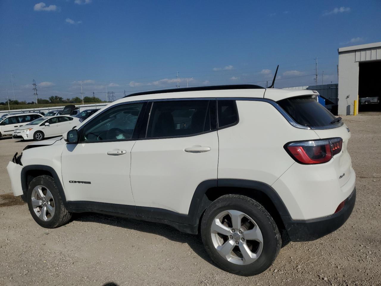 2017 Jeep Compass Latitude VIN: 3C4NJDBB2HT680068 Lot: 84975605