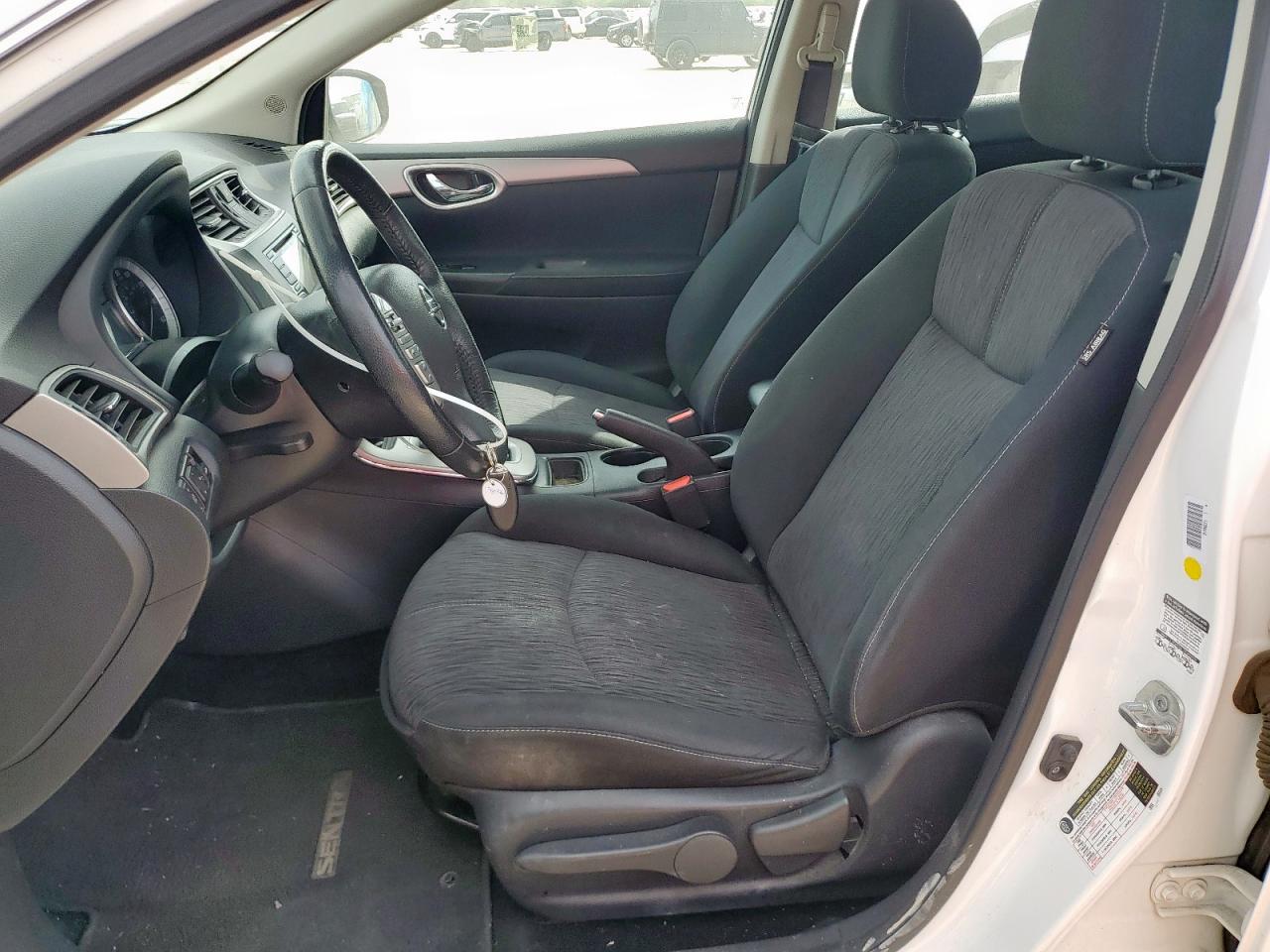 2015 Nissan Sentra S VIN: 3N1AB7AP4FL669289 Lot: 82321835