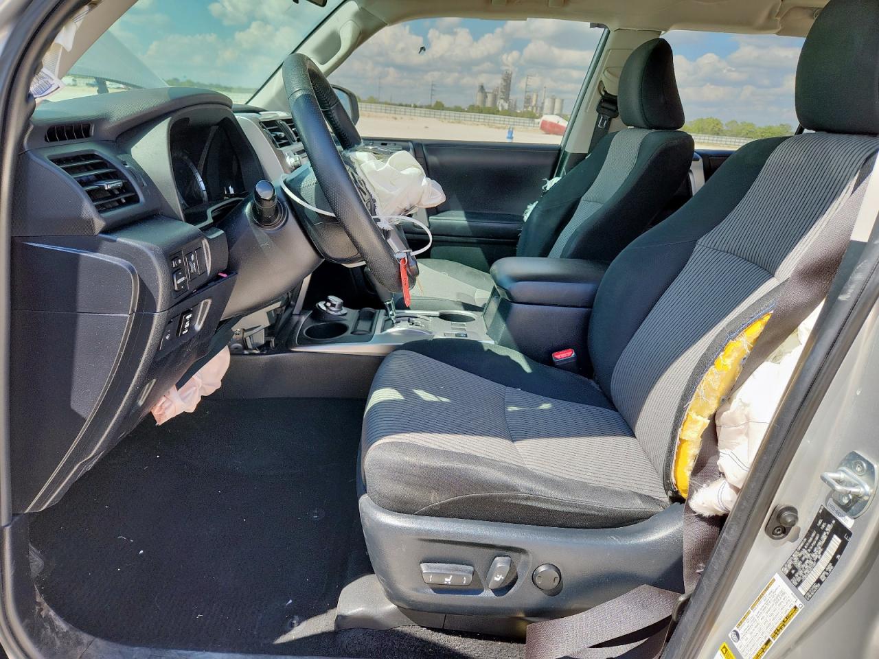 2018 Toyota 4Runner Sr5/Sr5 Premium VIN: JTEBU5JRXJ5571647 Lot: 85009295