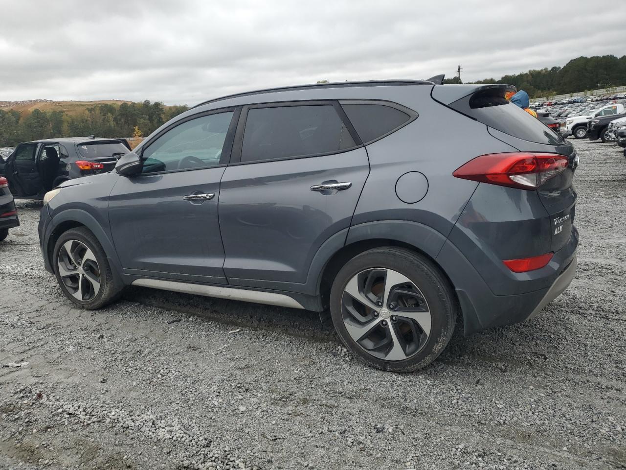 KM8J33A2XHU369879 2017 Hyundai Tucson Limited 2017 Hyundai Tucson Limited VIN: KM8J33A2XHU369879 Lot: 90061935