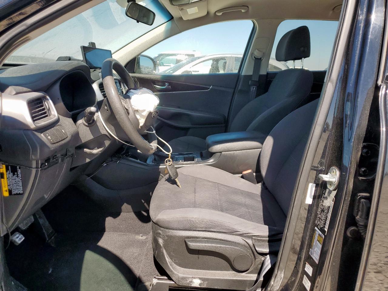 2017 Kia Sorento Lx VIN: 5XYPG4A39HG268156 Lot: 85897725