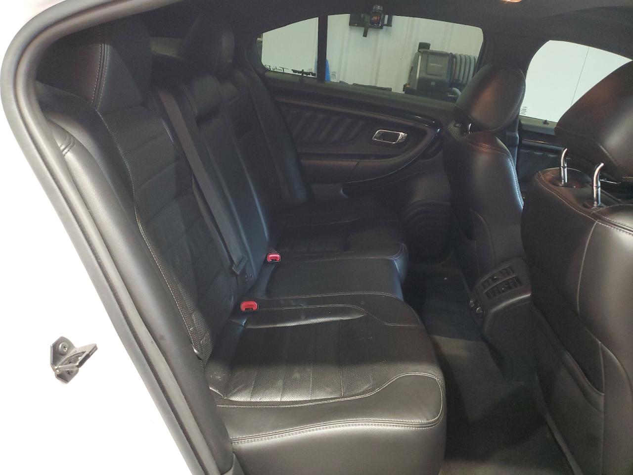 2015 Ford Taurus Sho VIN: 1FAHP2KT7FG198924 Lot: 89813455