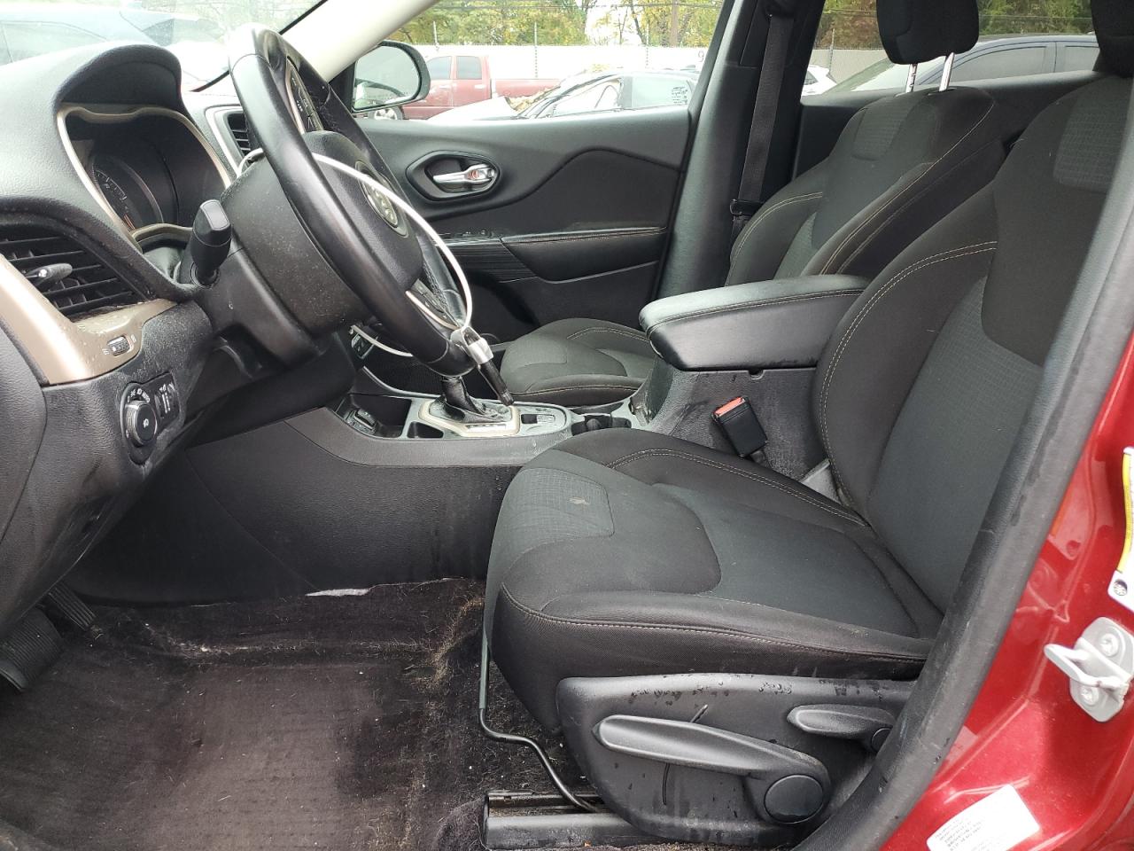 2016 Jeep Cherokee Latitude VIN: 1C4PJLCS4GW195392 Lot: 81740255