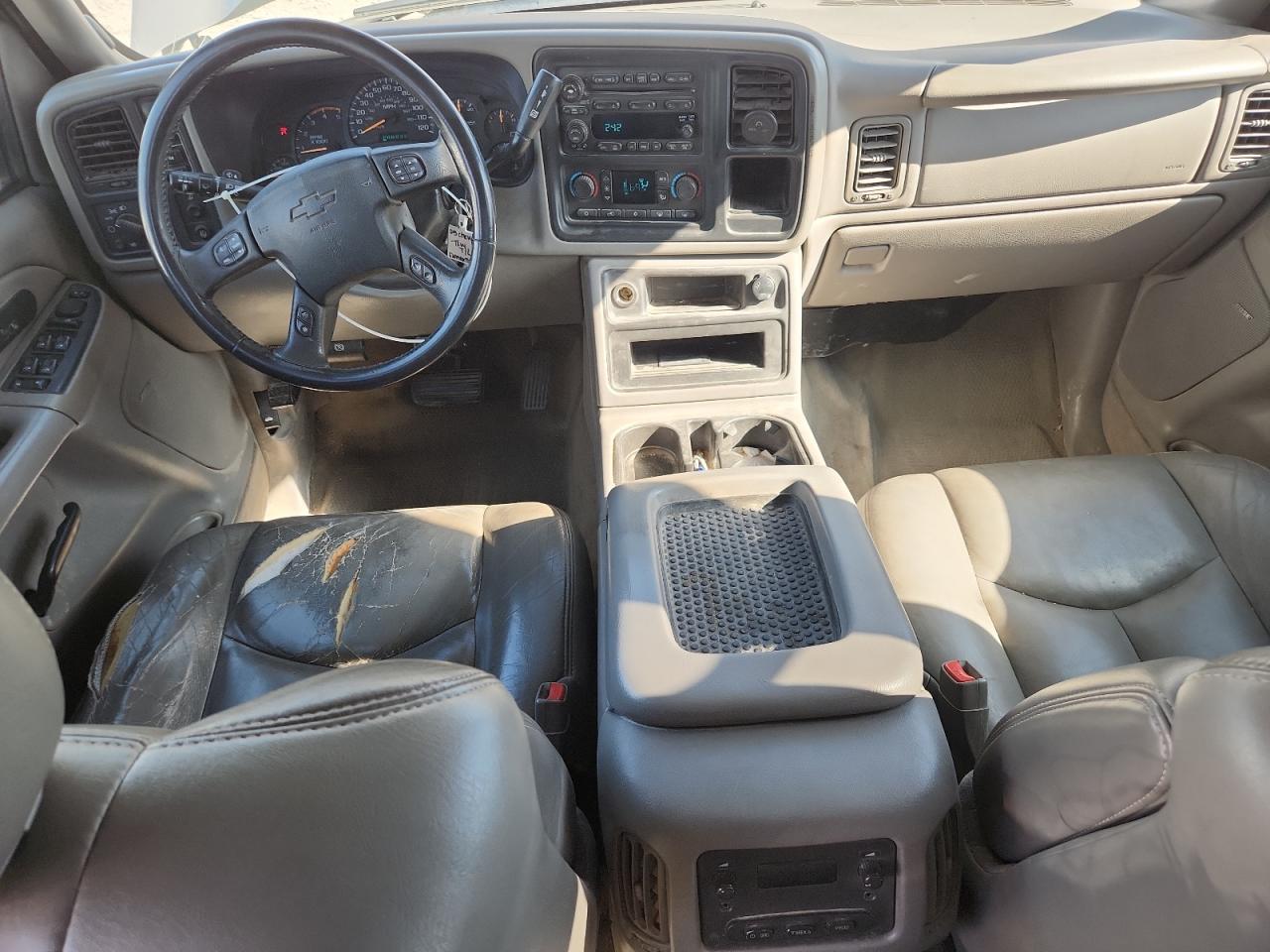 2005 Chevrolet Silverado K2500 Heavy Duty VIN: 1GCHK23245F853415 Lot: 82228315