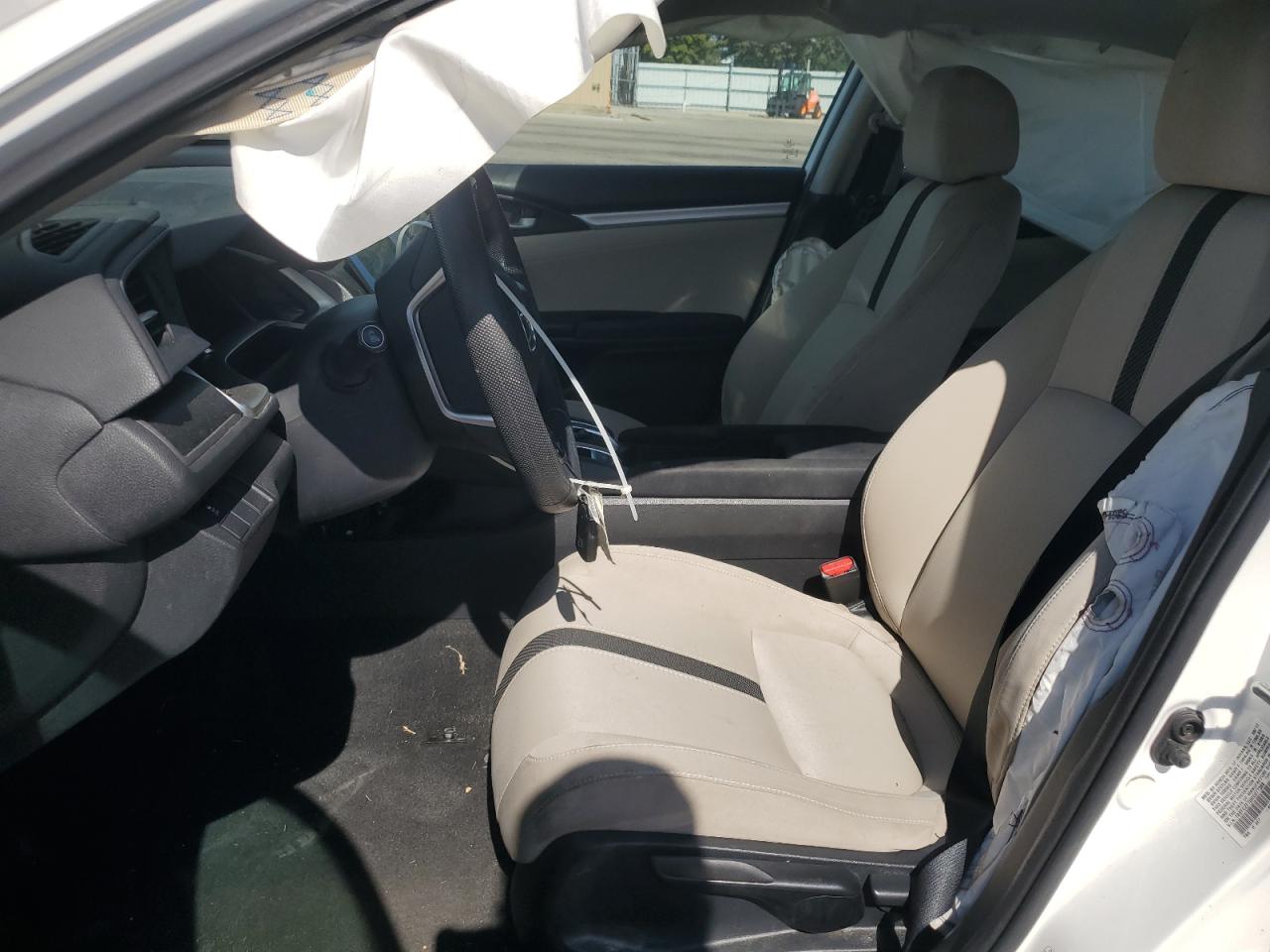 2017 Honda Civic Ex VIN: 19XFC2F70HE077388 Lot: 81931435