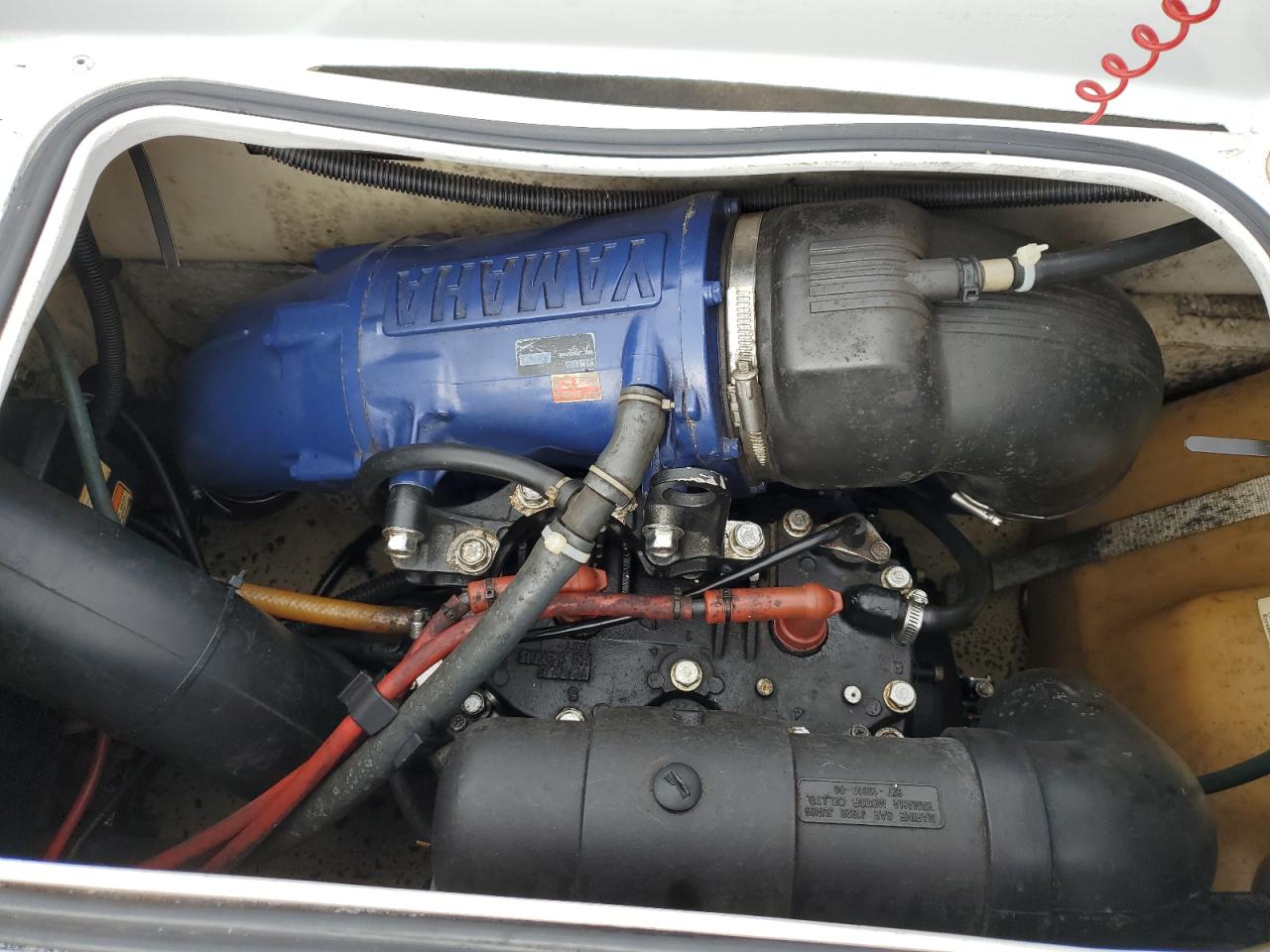 2000 Yamaha Xl700 VIN: YAMA1695A000 Lot: 85001925