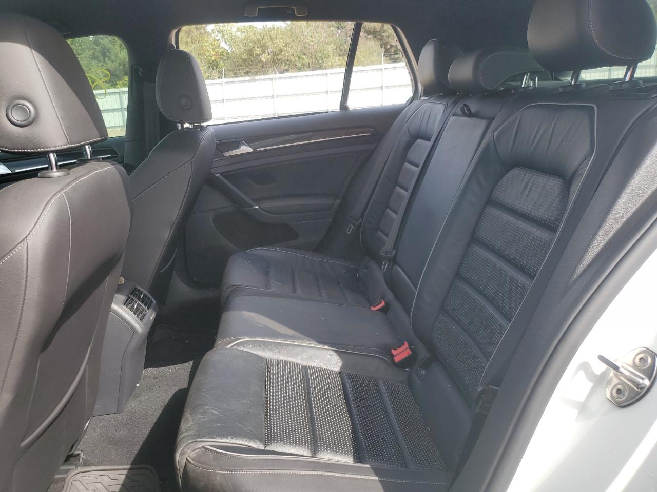 2019 Volkswagen Golf R VIN: WVWWA7AU5KW218811 Lot: 84811895