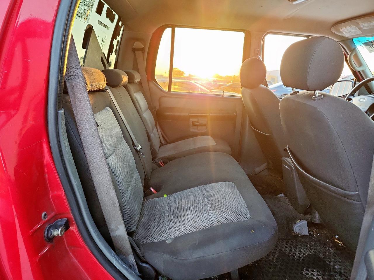 2005 Ford Explorer Sport Trac VIN: 1FMZU67K95UA23634 Lot: 85319035