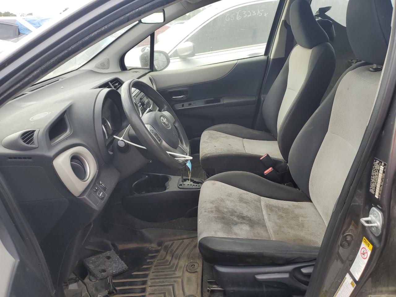 2013 Toyota Yaris VIN: JTDKTUD33DD567393 Lot: 84073645