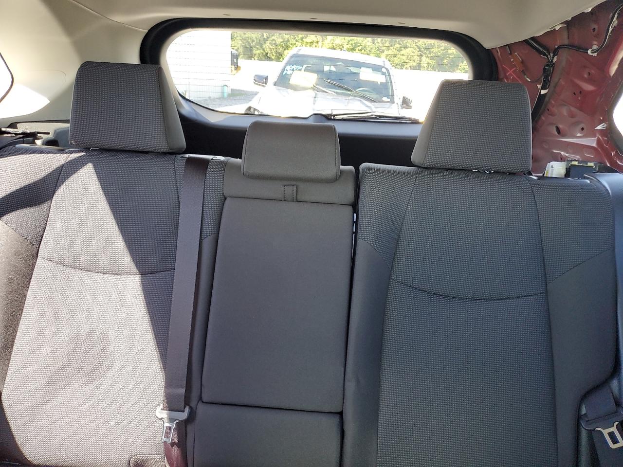 2025 Toyota Rav4 Le VIN: JTMLWRFVXSD294912 Lot: 86065745