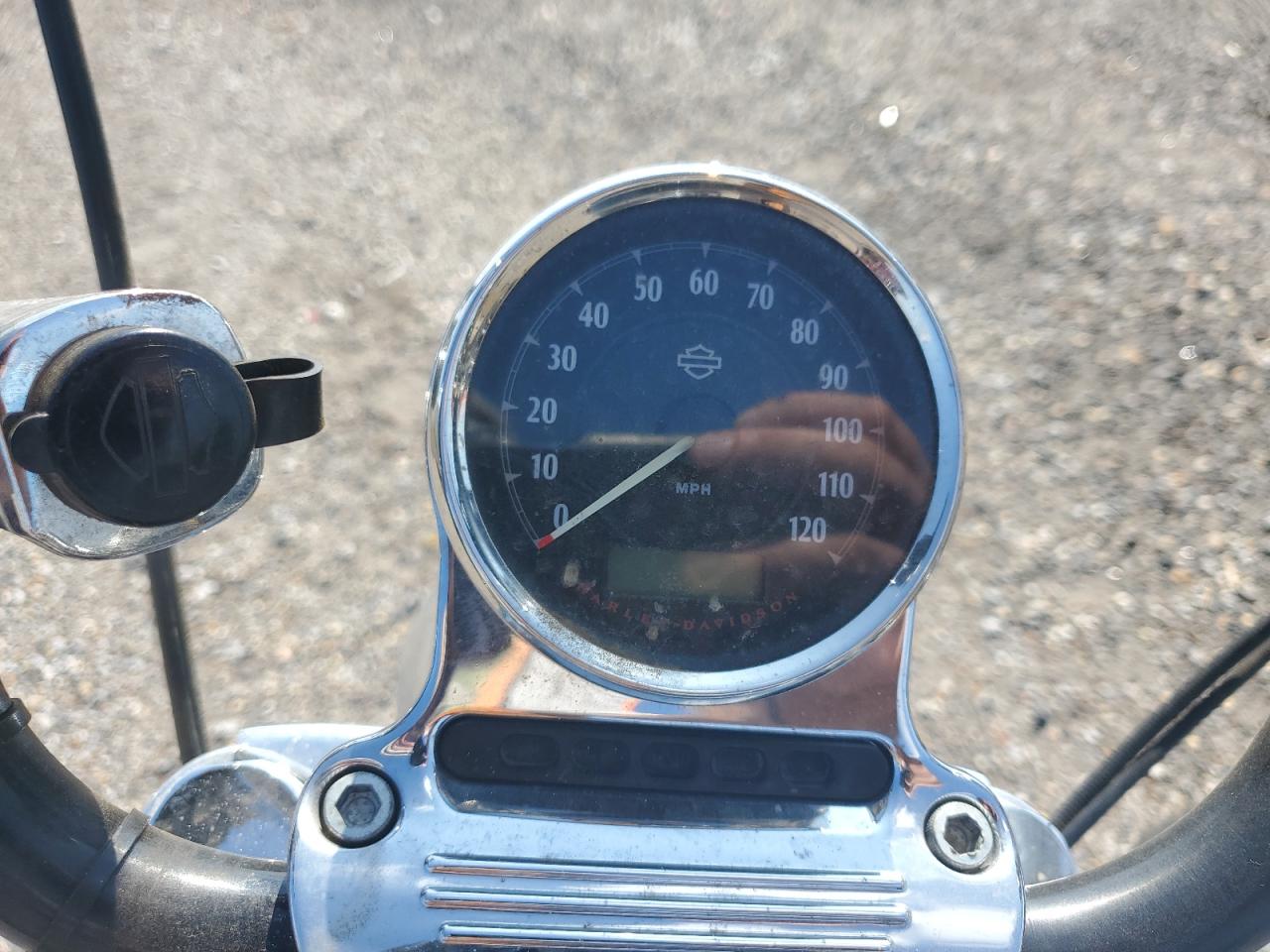 2015 Harley-Davidson Xl1200 V VIN: 1HD1LF330FC444425 Lot: 85831395