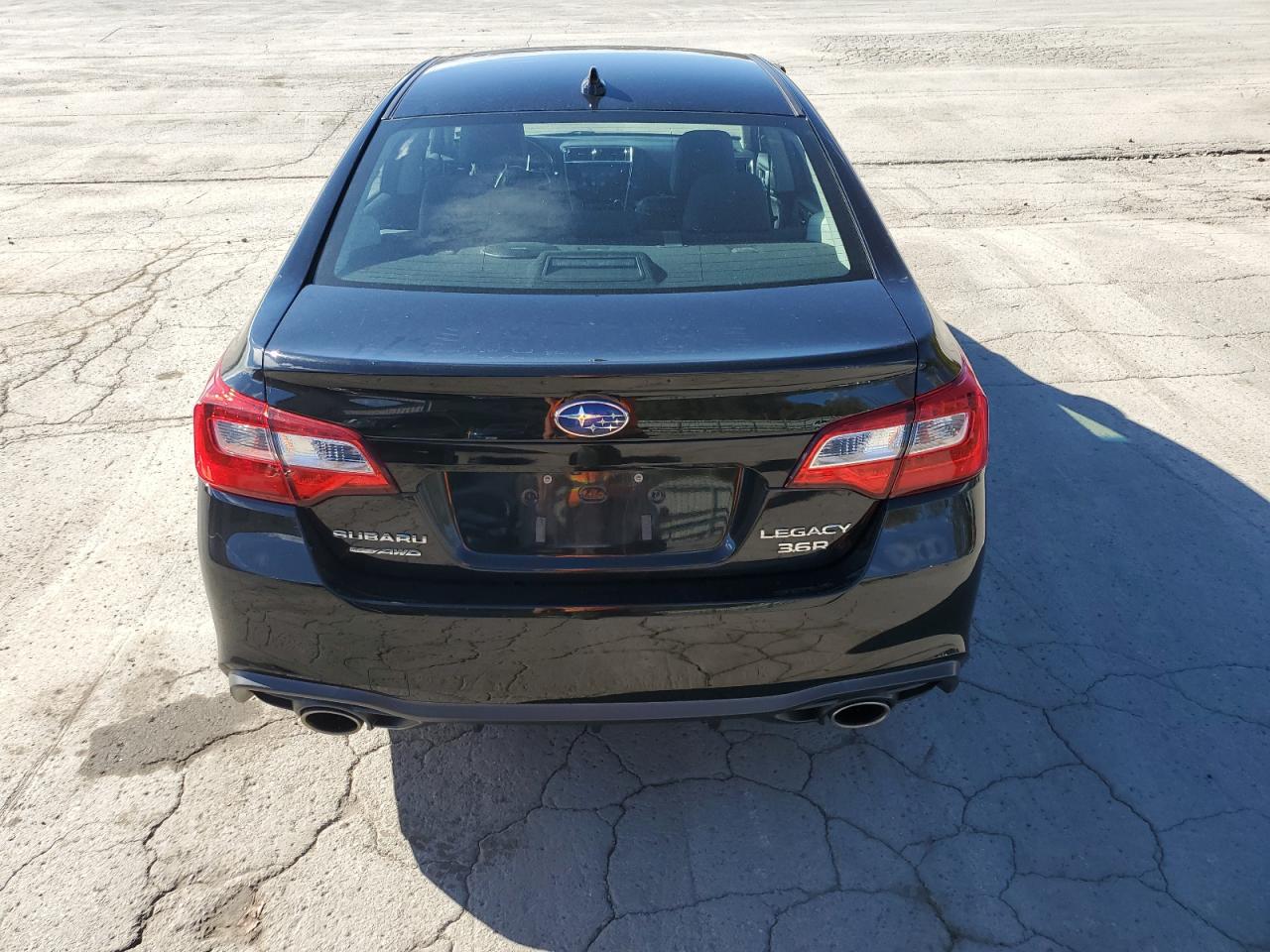 2019 Subaru Legacy 3.6R Limited VIN: 4S3BNEJ6XK3014001 Lot: 85816385